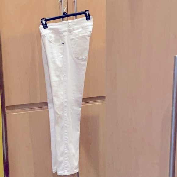 Cabi Lou Lou Straight Stretch White Jeans 763 SZ 8 - Picture 4 of 4
